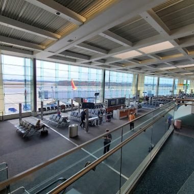 Smoking Area at Baltimore/Washington Thurgood Marshall Airport (BWI)