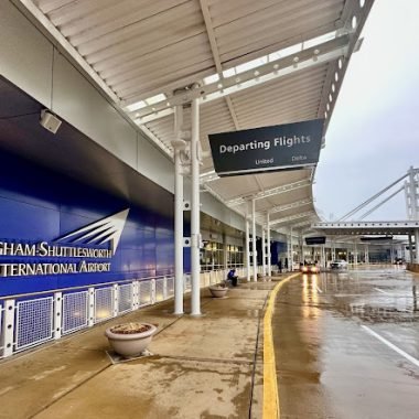 Smoking Area at Birmingham–Shuttlesworth Airport (BHM)